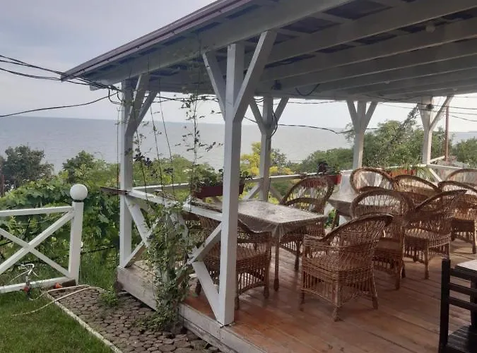 Apartment 1 с видом на море